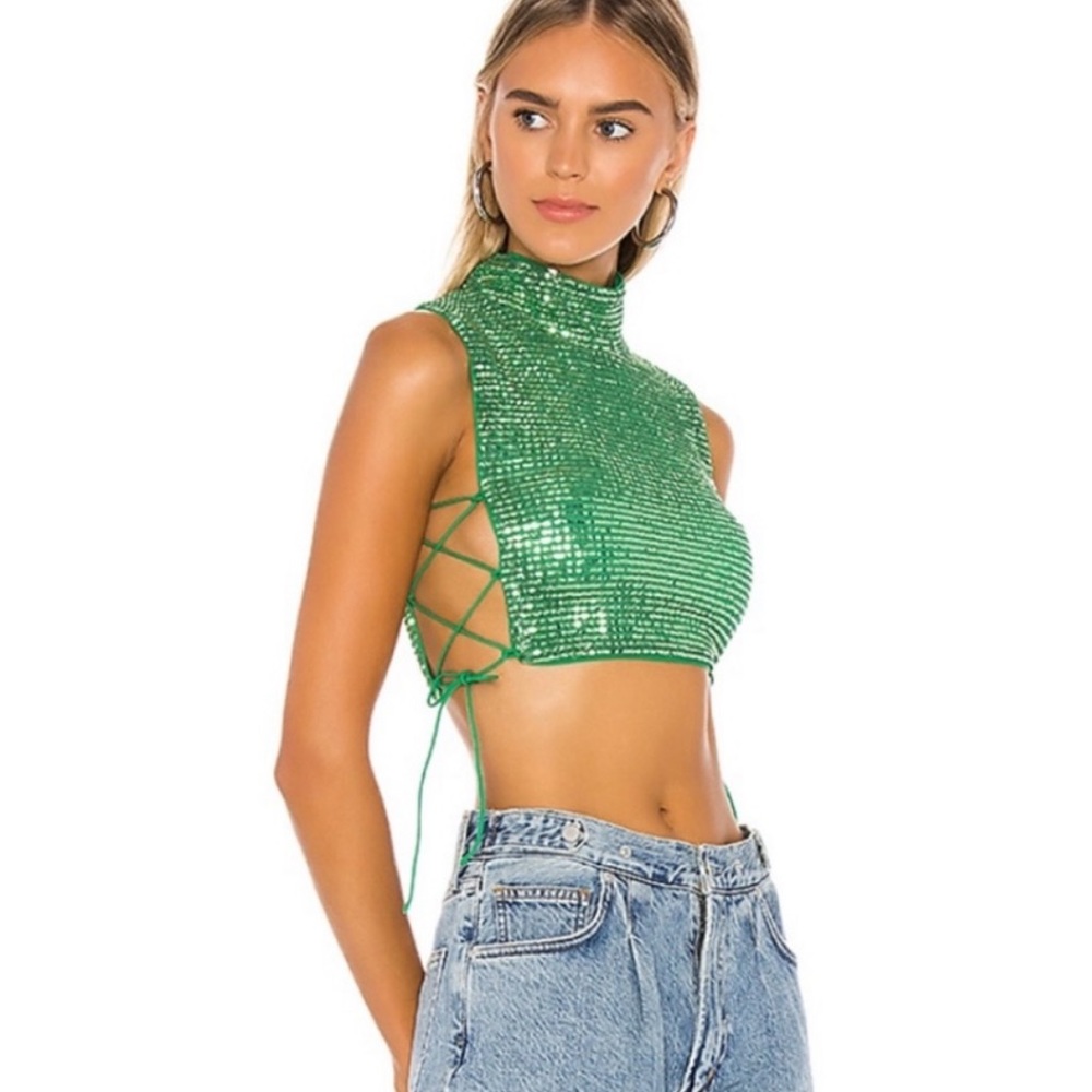 LOOKING TO BUY!! Green h:ours 21 crop top in XS or Small